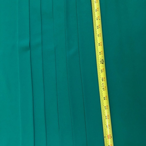Badgley Mishka Mark & James Emerald Green Pleated Chiffon Trapeze Dress Size 6 - Picture 11 of 12